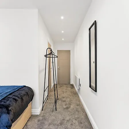 Stylish Large - Parking 公寓 利兹