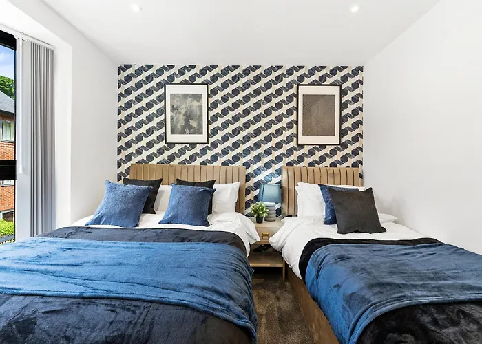 Stylish Large - Parking Appartement