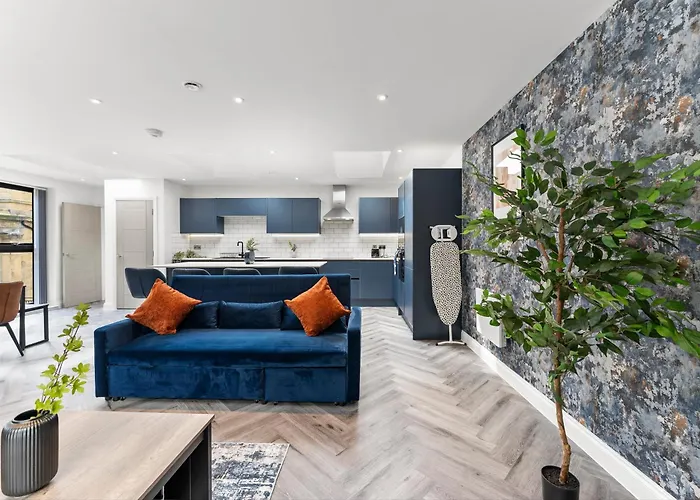 Stylish Large - Parking *