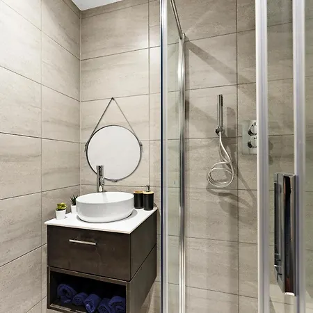 Stylish Large - Parking アパート